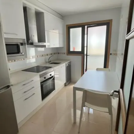 Apartman Piso Amplio Centrico En Con Parking Privado